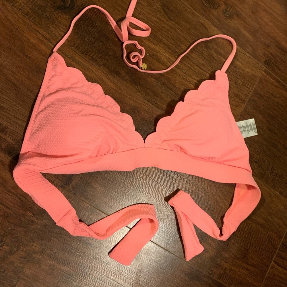 Jessica Simpson Scallop Bikini Top